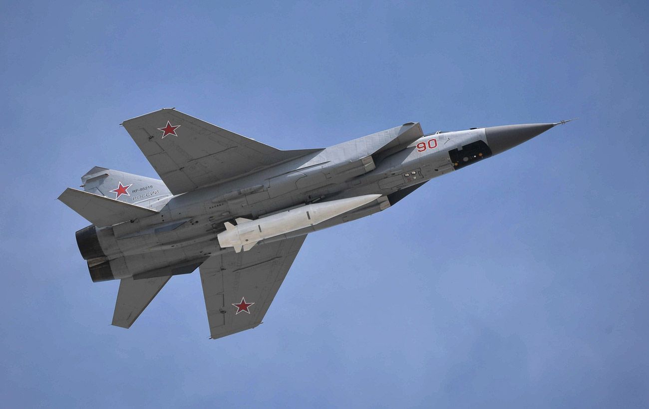 В Україні масштабна тривога: РФ підняла в небо МіГ-31К