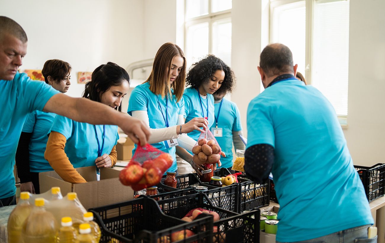 Продукти замість утилізації будуть передавати нужденним: що зміниться в Україні й для кого