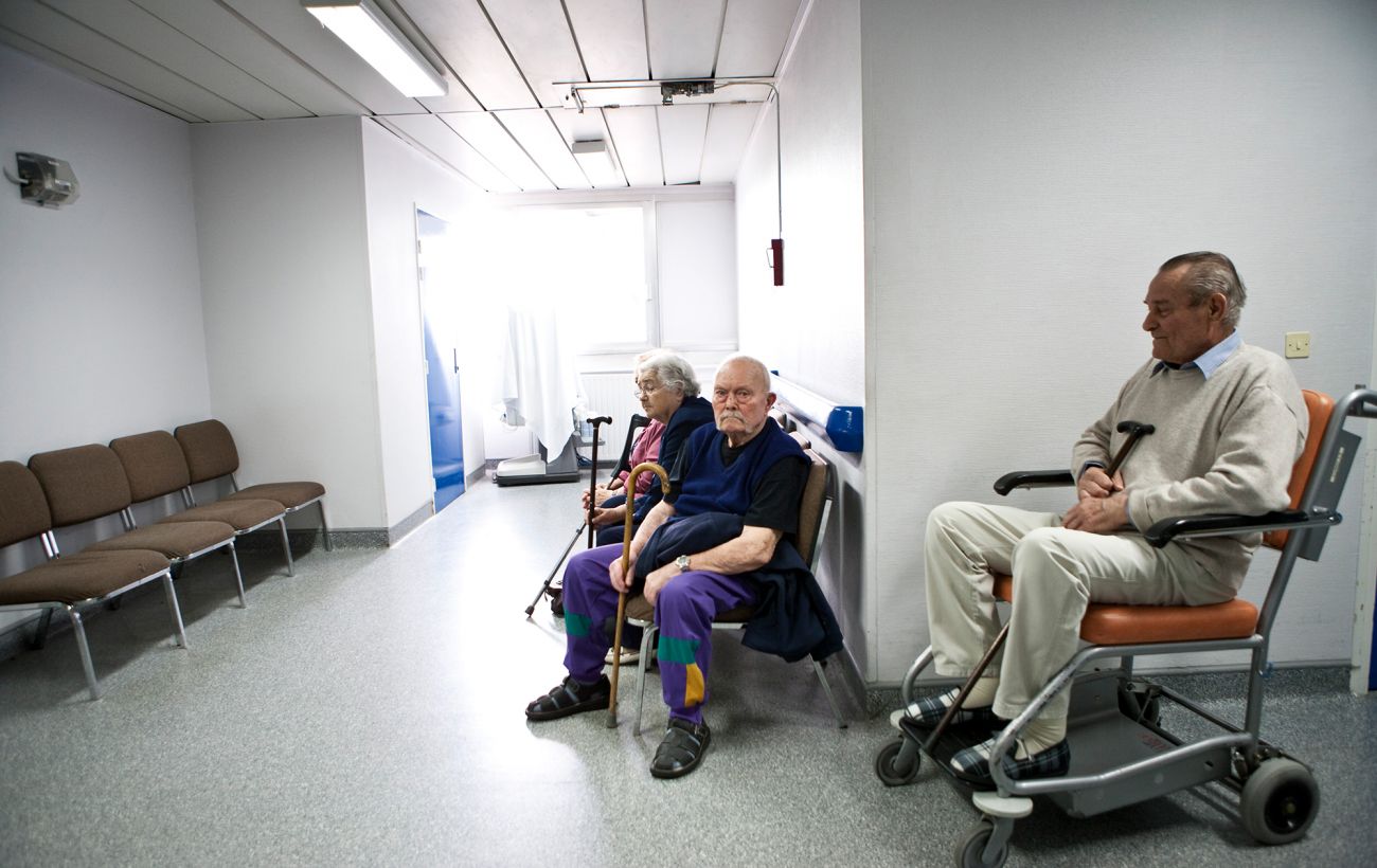 Відстрочка скасовується? Чи анулюють право на догляд за батьками після одруження