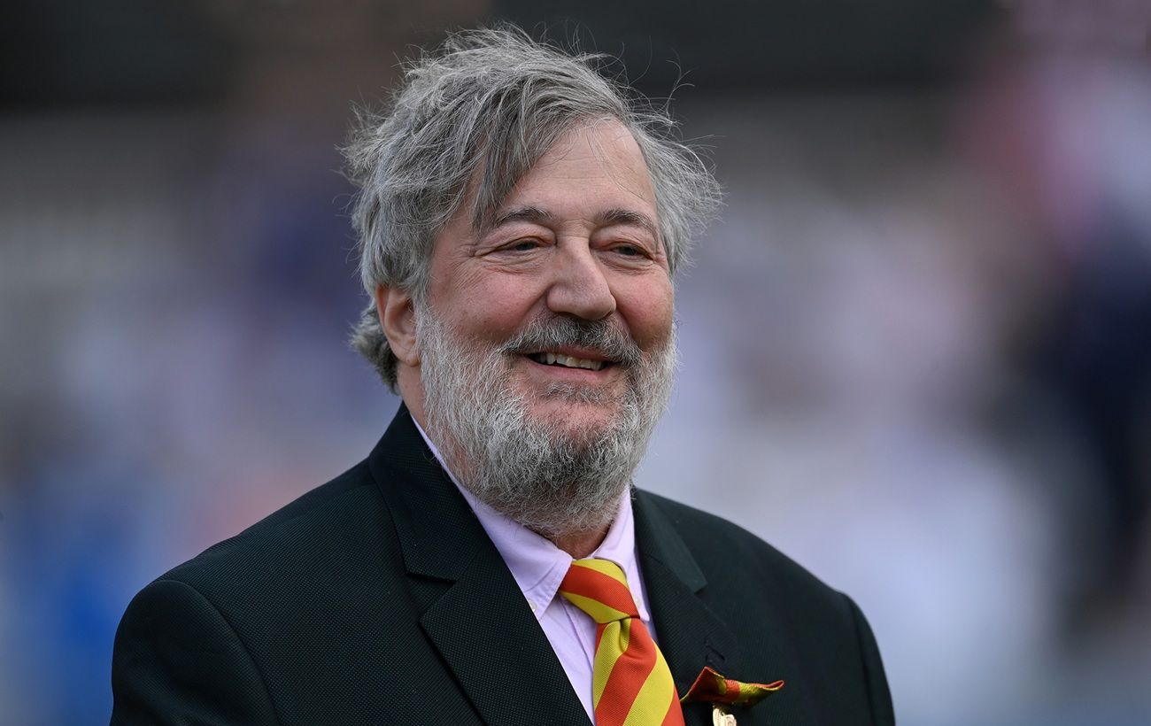 Стівен Фрай прочитав культовий вірш Василя Симоненка: зворушливе відео